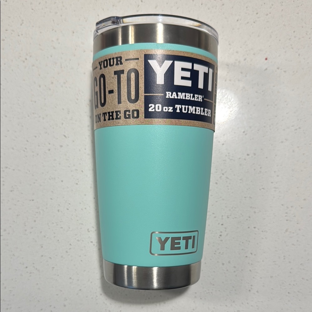 YETI Rambler 20 oz Tumbler - Seafoam